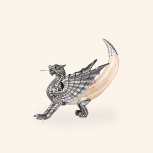 Griffon with tooth boar