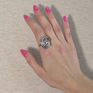 Alternative view of Ring round spiral with red stone