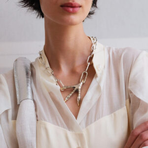 Alternative view of Colar Pata de Ave