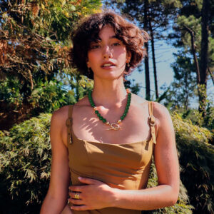 Alternative view of Colar Jade Nefrite dourado