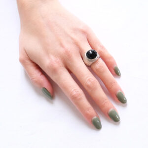 Alternative view of Anel com pedra preta