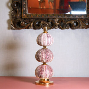 Alternative view of Castiçal três ouriços do mar