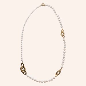 Colar perolas e elos dourado