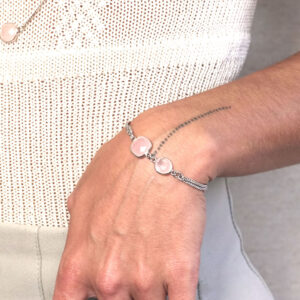 Alternative view of Pulseira la palma quartzo rosa