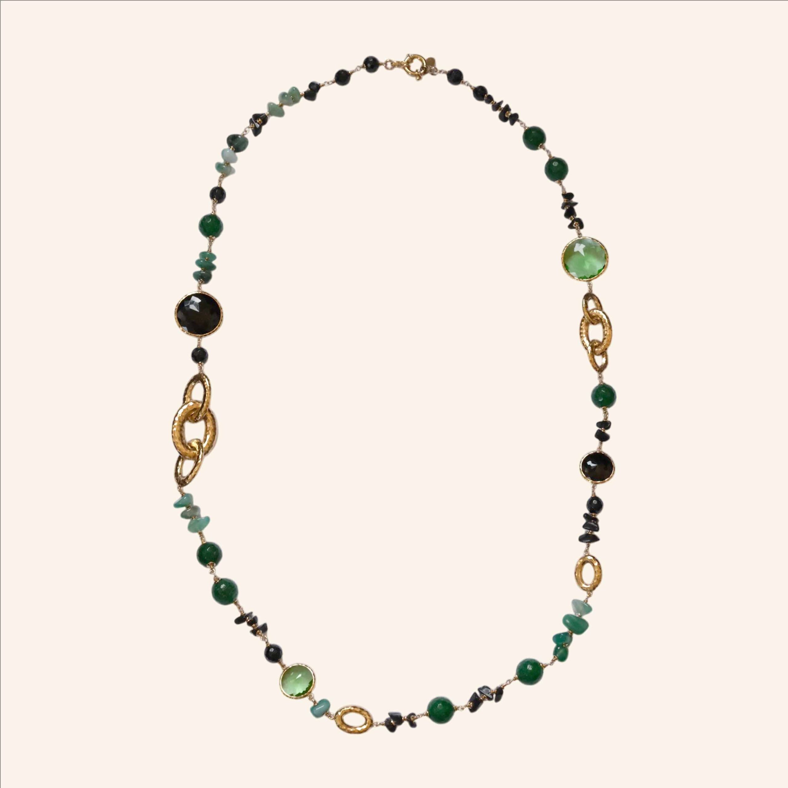 Colar equilibrio com pedras fluorite e onix L dourado