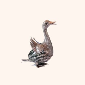 Pato com ovo de jaspe e cabeça móvel