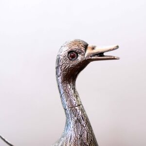 Alternative view of Pato com ovo de ágata e cabeça móvel