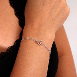 Alternative view of Love bracelet