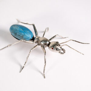 Alternative view of Formiga Rainha azul