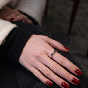 Alternative view of Anel Essência