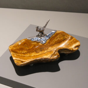 Alternative view of Taça aragonite com faisão
